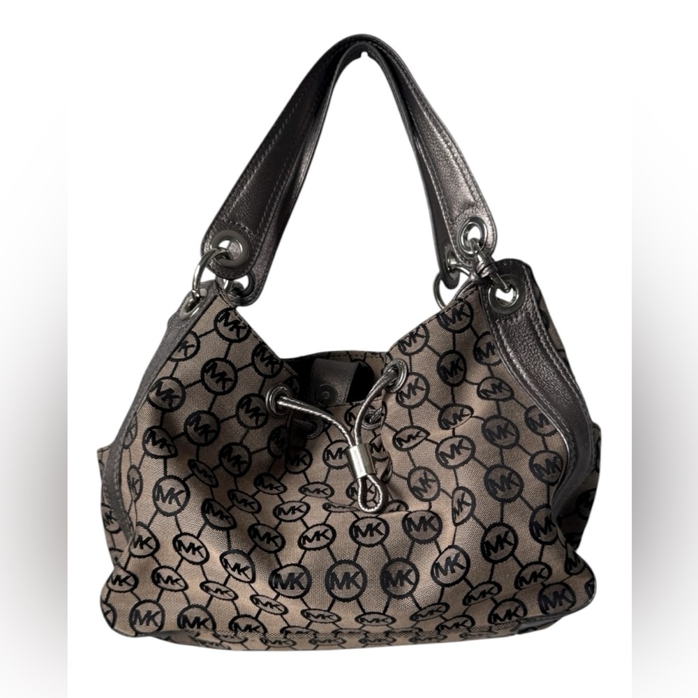 Michael Kors monogrammed shoulder hobo bag